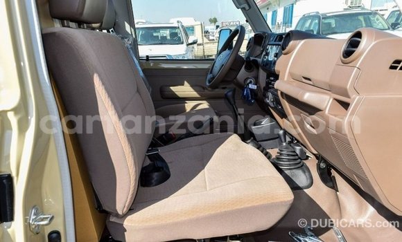 Buy Import Toyota Land Cruiser Beige Car in Import - Dubai in Arusha Buy Import Toyota Land Cruiser Beige Car in Import - Dubai in Arusha