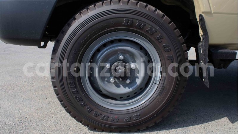 Big with watermark toyota land cruiser arusha import dubai 8793