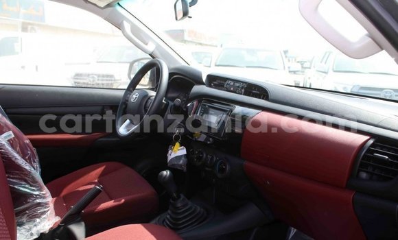 Nunua Imported Toyota Hilux Nyingine Gari ndani ya Import - Dubai nchini Arusha Nunua Imported Toyota Hilux Nyingine Gari ndani ya Import - Dubai nchini Arusha