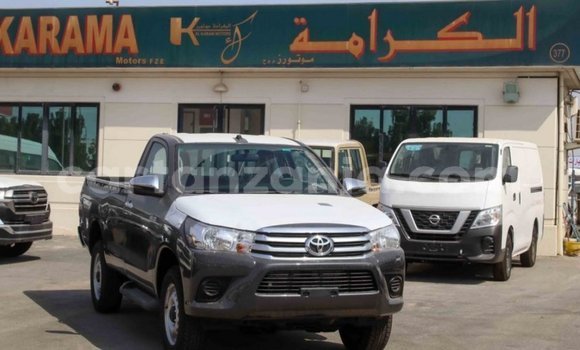 Nunua Imported Toyota Hilux Nyingine Gari ndani ya Import - Dubai nchini Arusha Nunua Imported Toyota Hilux Nyingine Gari ndani ya Import - Dubai nchini Arusha