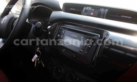 Nunua Imported Toyota Hilux Nyingine Gari ndani ya Import - Dubai nchini Arusha Nunua Imported Toyota Hilux Nyingine Gari ndani ya Import - Dubai nchini Arusha