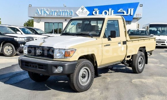 Nunua Imported Toyota Land Cruiser Beige Gari ndani ya Import - Dubai nchini Arusha Nunua Imported Toyota Land Cruiser Beige Gari ndani ya Import - Dubai nchini Arusha
