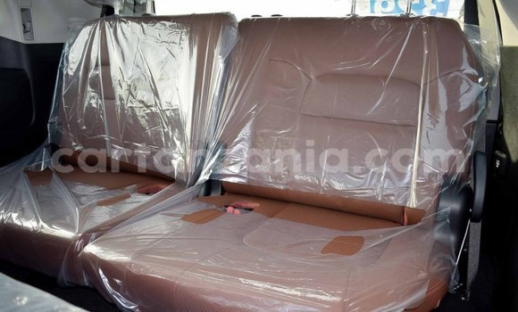 Nunua Imported Toyota Land Cruiser Nyeusi Gari ndani ya Import - Dubai nchini Arusha Nunua Imported Toyota Land Cruiser Nyeusi Gari ndani ya Import - Dubai nchini Arusha
