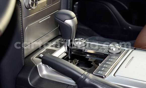 Nunua Imported Toyota Land Cruiser Nyeusi Gari ndani ya Import - Dubai nchini Arusha Nunua Imported Toyota Land Cruiser Nyeusi Gari ndani ya Import - Dubai nchini Arusha