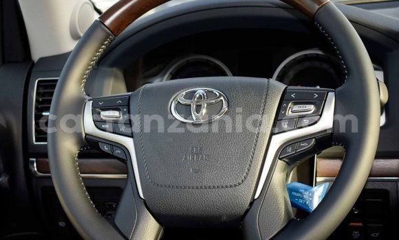 Nunua Imported Toyota Land Cruiser Nyeusi Gari ndani ya Import - Dubai nchini Arusha Nunua Imported Toyota Land Cruiser Nyeusi Gari ndani ya Import - Dubai nchini Arusha