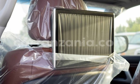 Nunua Imported Toyota Land Cruiser Nyeusi Gari ndani ya Import - Dubai nchini Arusha Nunua Imported Toyota Land Cruiser Nyeusi Gari ndani ya Import - Dubai nchini Arusha