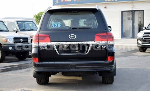 Nunua Imported Toyota Land Cruiser Nyeusi Gari ndani ya Import - Dubai nchini Arusha Nunua Imported Toyota Land Cruiser Nyeusi Gari ndani ya Import - Dubai nchini Arusha