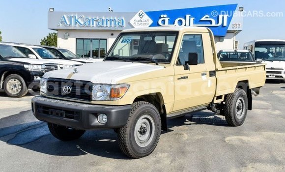 Buy Import Toyota Land Cruiser Beige Car in Import - Dubai in Arusha Buy Import Toyota Land Cruiser Beige Car in Import - Dubai in Arusha