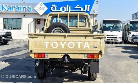 Buy Import Toyota Land Cruiser Beige Car in Import - Dubai in Arusha Buy Import Toyota Land Cruiser Beige Car in Import - Dubai in Arusha