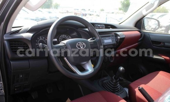 Nunua Imported Toyota Hilux Nyingine Gari ndani ya Import - Dubai nchini Arusha Nunua Imported Toyota Hilux Nyingine Gari ndani ya Import - Dubai nchini Arusha