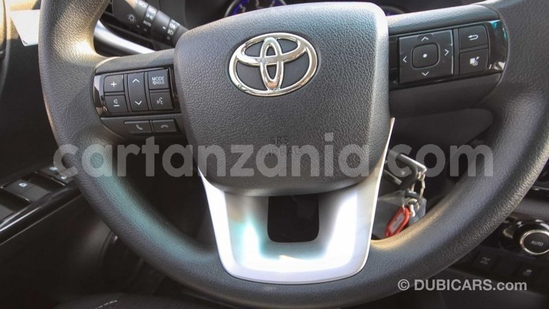 Big with watermark toyota hilux arusha import dubai 8804