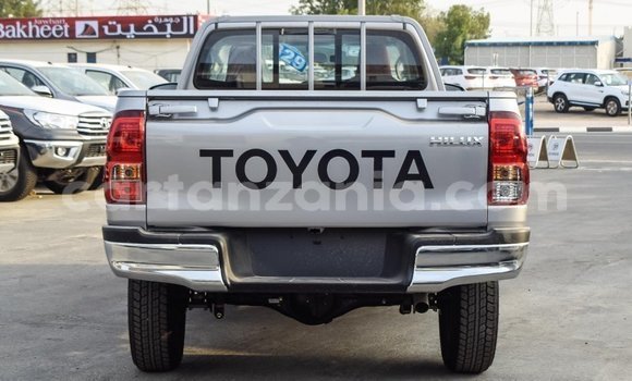 Nunua Imported Toyota Hilux Nyingine Gari ndani ya Import - Dubai nchini Arusha Nunua Imported Toyota Hilux Nyingine Gari ndani ya Import - Dubai nchini Arusha