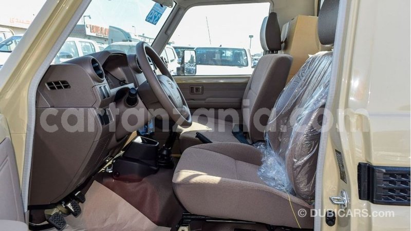 Big with watermark toyota land cruiser arusha import dubai 8807