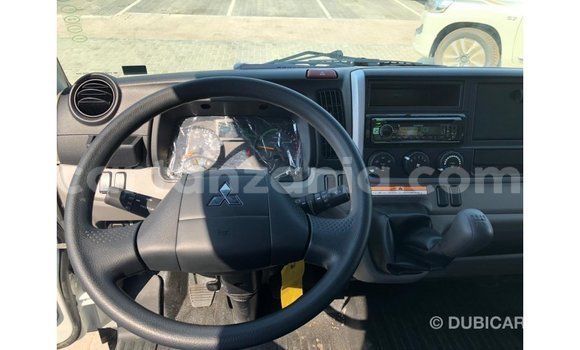 Buy Import Mitsubishi Carisma White Car in Import - Dubai in Arusha Buy Import Mitsubishi Carisma White Car in Import - Dubai in Arusha