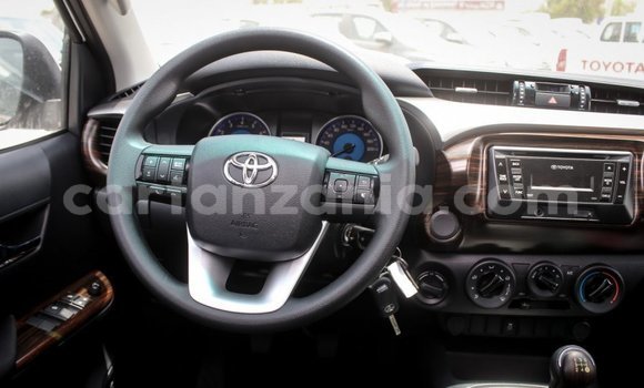 Buy Import Toyota Hilux White Car in Import - Dubai in Arusha Buy Import Toyota Hilux White Car in Import - Dubai in Arusha