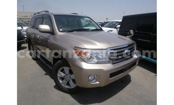 Nunua Imported Toyota Land Cruiser Nyingine Gari ndani ya Import - Dubai nchini Arusha Nunua Imported Toyota Land Cruiser Nyingine Gari ndani ya Import - Dubai nchini Arusha