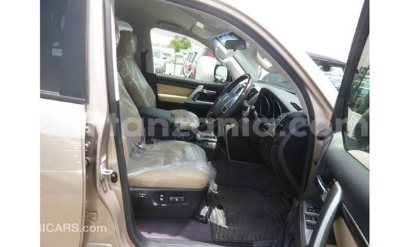 Nunua Imported Toyota Land Cruiser Nyingine Gari ndani ya Import - Dubai nchini Arusha Nunua Imported Toyota Land Cruiser Nyingine Gari ndani ya Import - Dubai nchini Arusha