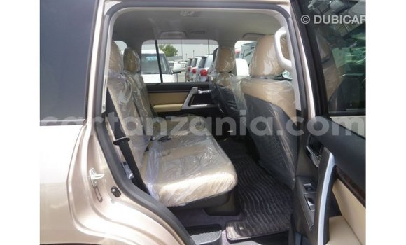 Nunua Imported Toyota Land Cruiser Nyingine Gari ndani ya Import - Dubai nchini Arusha Nunua Imported Toyota Land Cruiser Nyingine Gari ndani ya Import - Dubai nchini Arusha