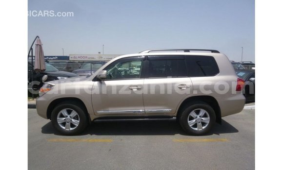 Nunua Imported Toyota Land Cruiser Nyingine Gari ndani ya Import - Dubai nchini Arusha Nunua Imported Toyota Land Cruiser Nyingine Gari ndani ya Import - Dubai nchini Arusha