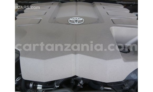 Nunua Imported Toyota Land Cruiser Nyingine Gari ndani ya Import - Dubai nchini Arusha Nunua Imported Toyota Land Cruiser Nyingine Gari ndani ya Import - Dubai nchini Arusha
