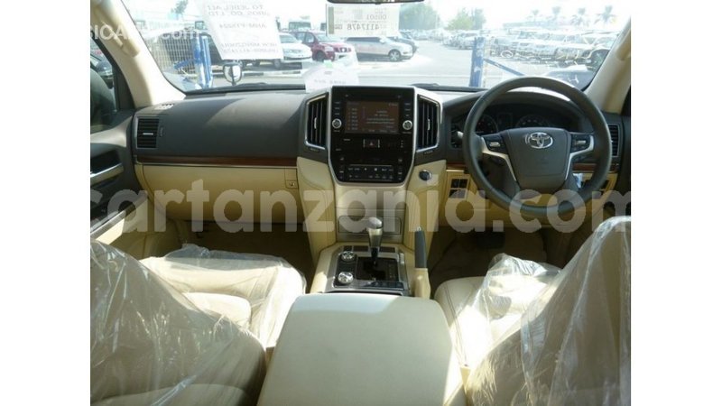 Big with watermark toyota land cruiser arusha import dubai 8814