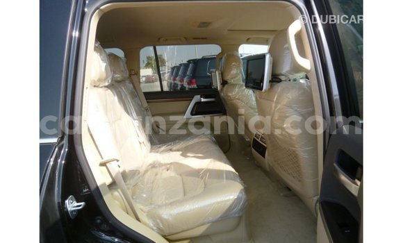 Nunua Imported Toyota Land Cruiser Nyeusi Gari ndani ya Import - Dubai nchini Arusha Nunua Imported Toyota Land Cruiser Nyeusi Gari ndani ya Import - Dubai nchini Arusha