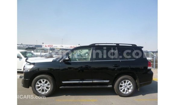 Nunua Imported Toyota Land Cruiser Nyeusi Gari ndani ya Import - Dubai nchini Arusha Nunua Imported Toyota Land Cruiser Nyeusi Gari ndani ya Import - Dubai nchini Arusha