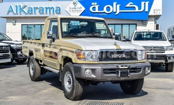 Nunua Imported Toyota Land Cruiser Beige Gari ndani ya Import - Dubai nchini Arusha Nunua Imported Toyota Land Cruiser Beige Gari ndani ya Import - Dubai nchini Arusha