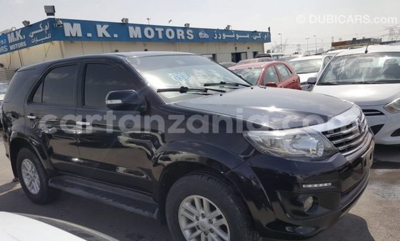 Buy Import Toyota Fortuner Black Car in Import - Dubai in Arusha Buy Import Toyota Fortuner Black Car in Import - Dubai in Arusha