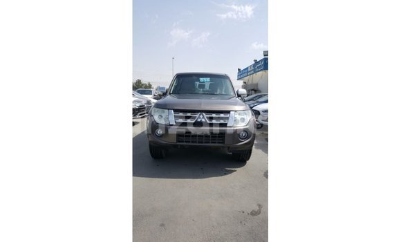 Buy Import Mitsubishi Pajero Brown Car in Import - Dubai in Arusha Buy Import Mitsubishi Pajero Brown Car in Import - Dubai in Arusha