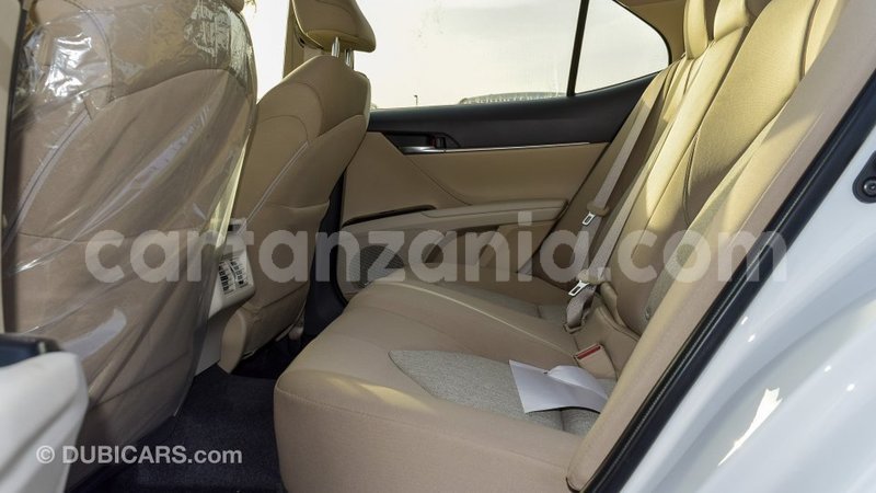 Big with watermark toyota camry arusha import dubai 8829