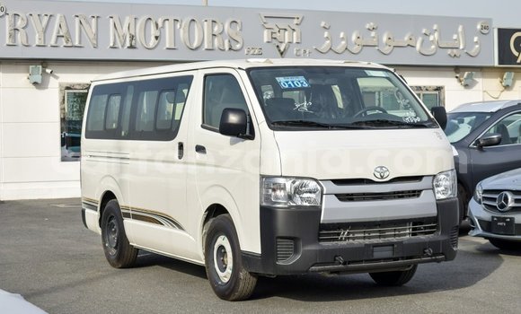 Buy Import Toyota Hiace White Car in Import - Dubai in Arusha Buy Import Toyota Hiace White Car in Import - Dubai in Arusha