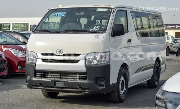 Buy Import Toyota Hiace White Car in Import - Dubai in Arusha Buy Import Toyota Hiace White Car in Import - Dubai in Arusha