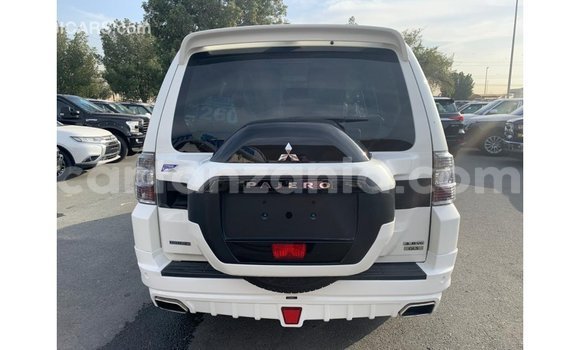 Buy Import Mitsubishi Pajero White Car in Import - Dubai in Arusha Buy Import Mitsubishi Pajero White Car in Import - Dubai in Arusha
