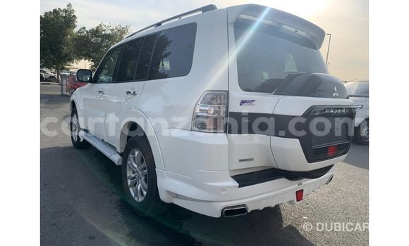 Buy Import Mitsubishi Pajero White Car in Import - Dubai in Arusha Buy Import Mitsubishi Pajero White Car in Import - Dubai in Arusha