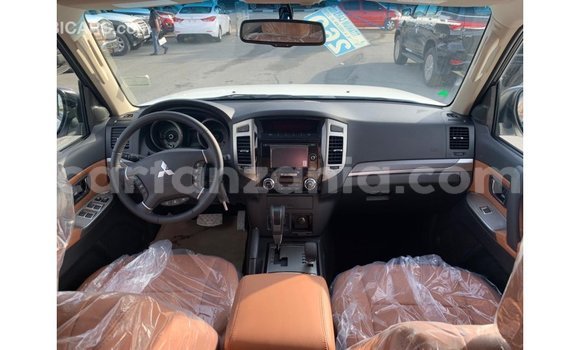 Buy Import Mitsubishi Pajero White Car in Import - Dubai in Arusha Buy Import Mitsubishi Pajero White Car in Import - Dubai in Arusha
