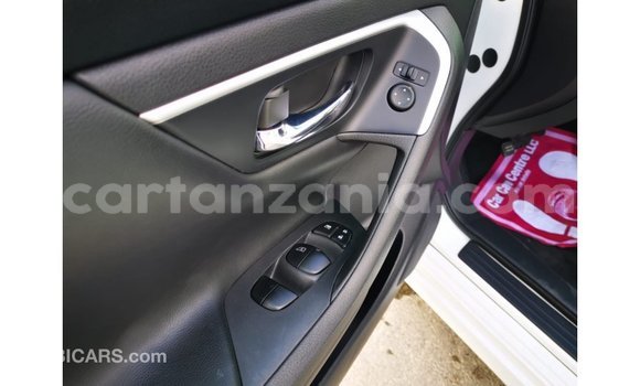 Nunua Imported Nissan Altima Nyeupe Gari ndani ya Import - Dubai nchini Arusha Nunua Imported Nissan Altima Nyeupe Gari ndani ya Import - Dubai nchini Arusha