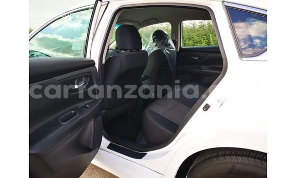 Nunua Imported Nissan Altima Nyeupe Gari ndani ya Import - Dubai nchini Arusha Nunua Imported Nissan Altima Nyeupe Gari ndani ya Import - Dubai nchini Arusha