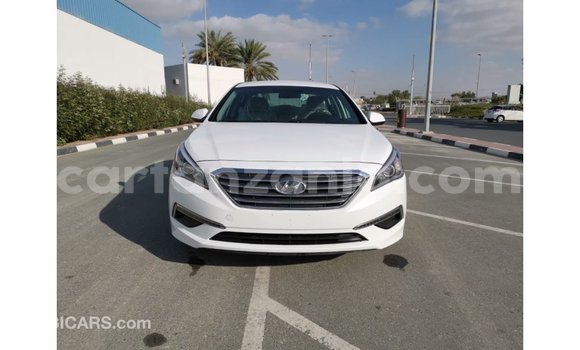 Nunua Imported Hyundai Sonata Nyeupe Gari ndani ya Import - Dubai nchini Arusha Nunua Imported Hyundai Sonata Nyeupe Gari ndani ya Import - Dubai nchini Arusha