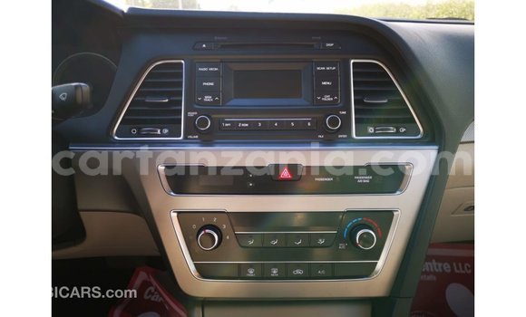 Nunua Imported Hyundai Sonata Nyeupe Gari ndani ya Import - Dubai nchini Arusha Nunua Imported Hyundai Sonata Nyeupe Gari ndani ya Import - Dubai nchini Arusha
