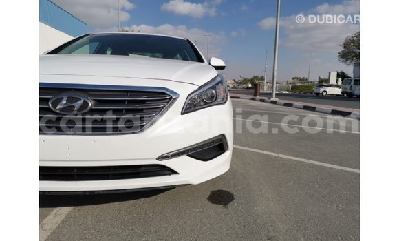Nunua Imported Hyundai Sonata Nyeupe Gari ndani ya Import - Dubai nchini Arusha Nunua Imported Hyundai Sonata Nyeupe Gari ndani ya Import - Dubai nchini Arusha
