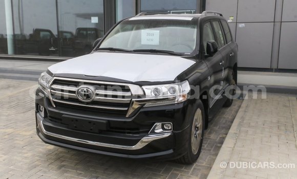 Nunua Imported Toyota Land Cruiser Nyeusi Gari ndani ya Import - Dubai nchini Arusha Nunua Imported Toyota Land Cruiser Nyeusi Gari ndani ya Import - Dubai nchini Arusha