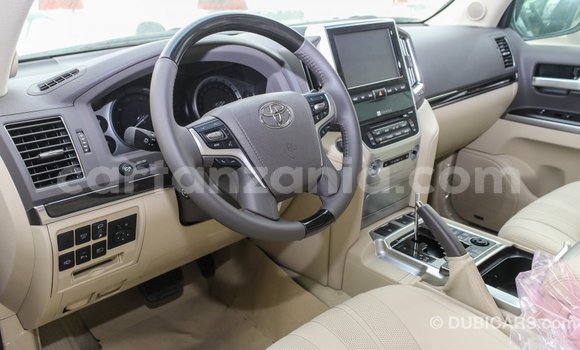 Nunua Imported Toyota Land Cruiser Nyeusi Gari ndani ya Import - Dubai nchini Arusha Nunua Imported Toyota Land Cruiser Nyeusi Gari ndani ya Import - Dubai nchini Arusha