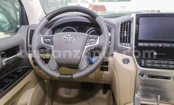 Nunua Imported Toyota Land Cruiser Nyeusi Gari ndani ya Import - Dubai nchini Arusha Nunua Imported Toyota Land Cruiser Nyeusi Gari ndani ya Import - Dubai nchini Arusha