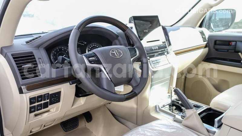 Big with watermark toyota land cruiser arusha import dubai 8855