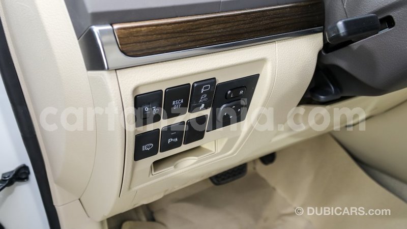 Big with watermark toyota land cruiser arusha import dubai 8855