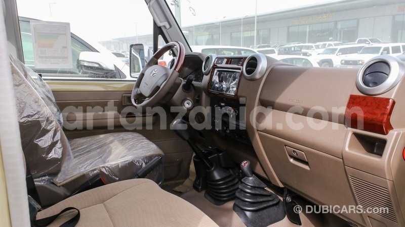 Big with watermark toyota land cruiser arusha import dubai 8856