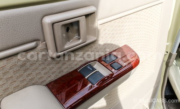 Nunua Imported Toyota Land Cruiser Beige Gari ndani ya Import - Dubai nchini Arusha Nunua Imported Toyota Land Cruiser Beige Gari ndani ya Import - Dubai nchini Arusha