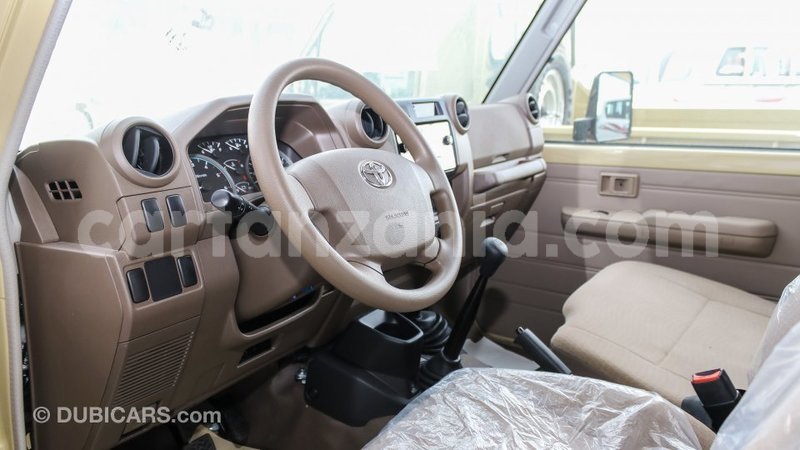 Big with watermark toyota land cruiser arusha import dubai 8860