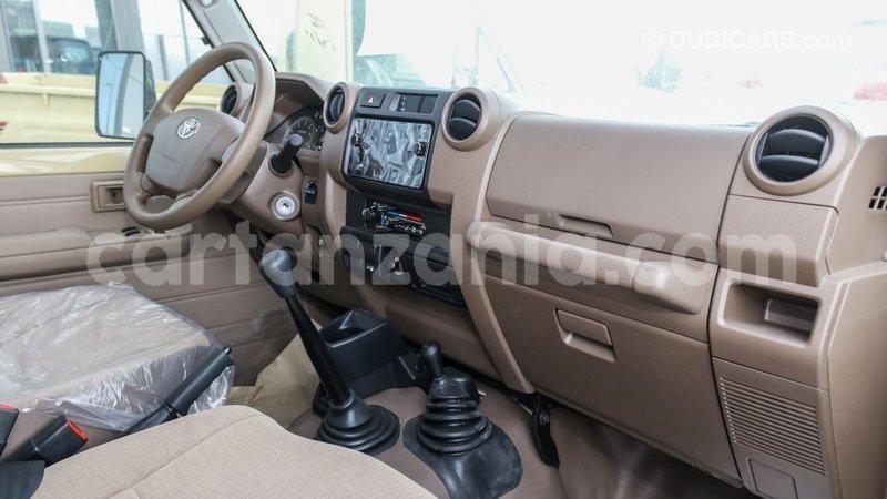 Big with watermark toyota land cruiser arusha import dubai 8860